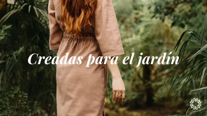 Portada de la clase Creadas para el jardín: una mujer de espaldas entre plantas